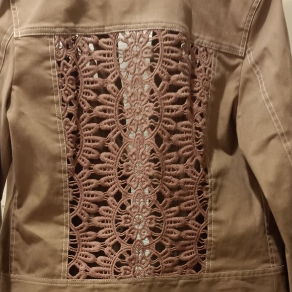 Peck & Peck Weekend Snap Front Tan Denim Jacket Cutout Lace Embroidered - Picture 2 of 6